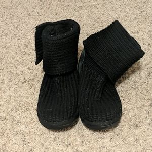 Sweater boots